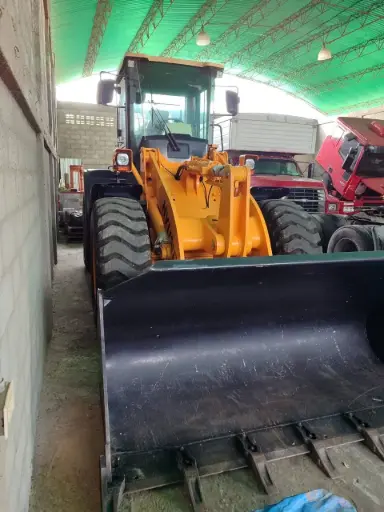 PILODER HYUNDAI HL 740 9S AÑO 2014